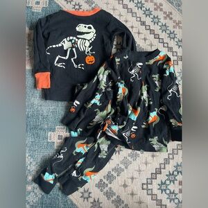 Carter's Halloween Dinosaur Skeleton Pajama Set Size 12 Months